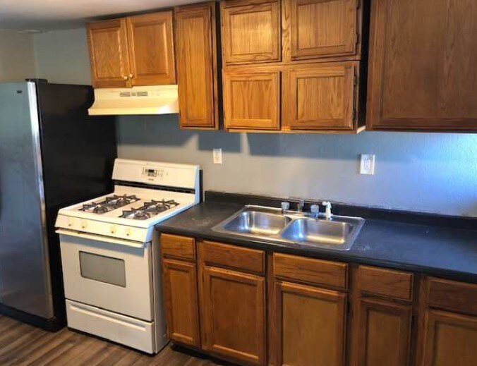 More Photos Of 1104 N Scott Ave, Belton Apartments For Sale