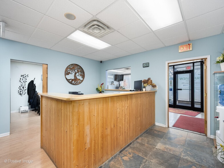 More Photos Of 4020-22 N Central Ave, Chicago Office For Sale