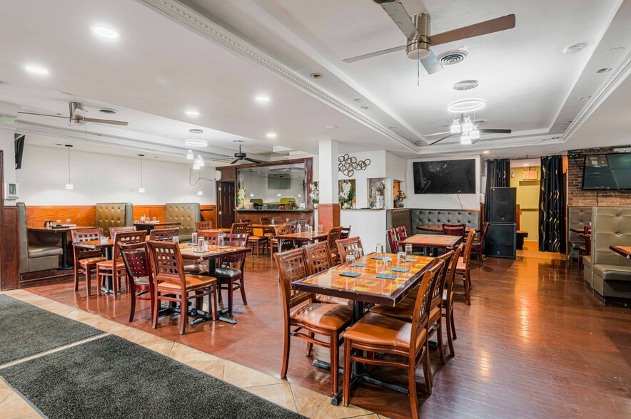 More Photos Of 13889 Francis Lewis Blvd, Rosedale Healthcare For Sale