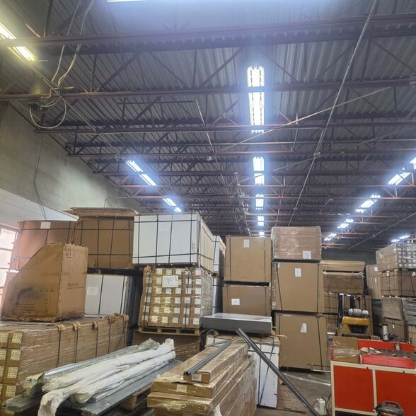 More Photos Of 1015 Pennsylvania Ave, Linden Manufacturing For Sale