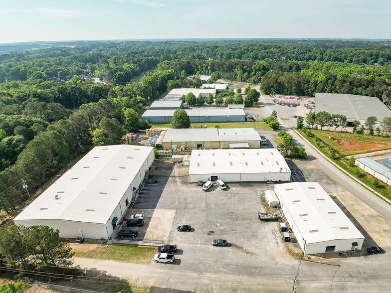 More Photos Of 396-400 Commerce Blvd, Bogart Warehouse For Sale
