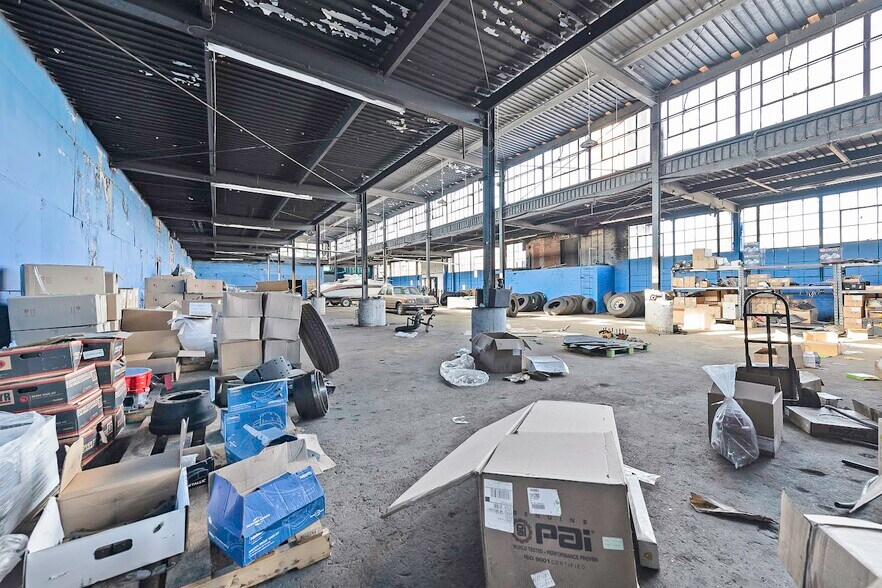 More Photos Of 12280 Burt Rd, Detroit Warehouse For Sale