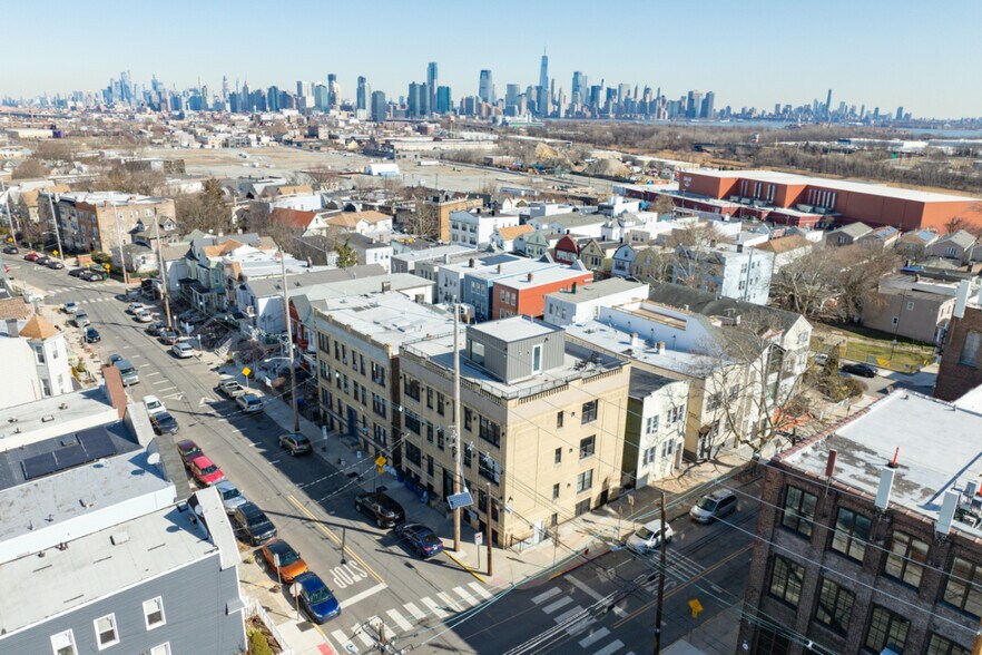 Primary Photo Of 72 Arlington Ave, Jersey City Apartments For Sale