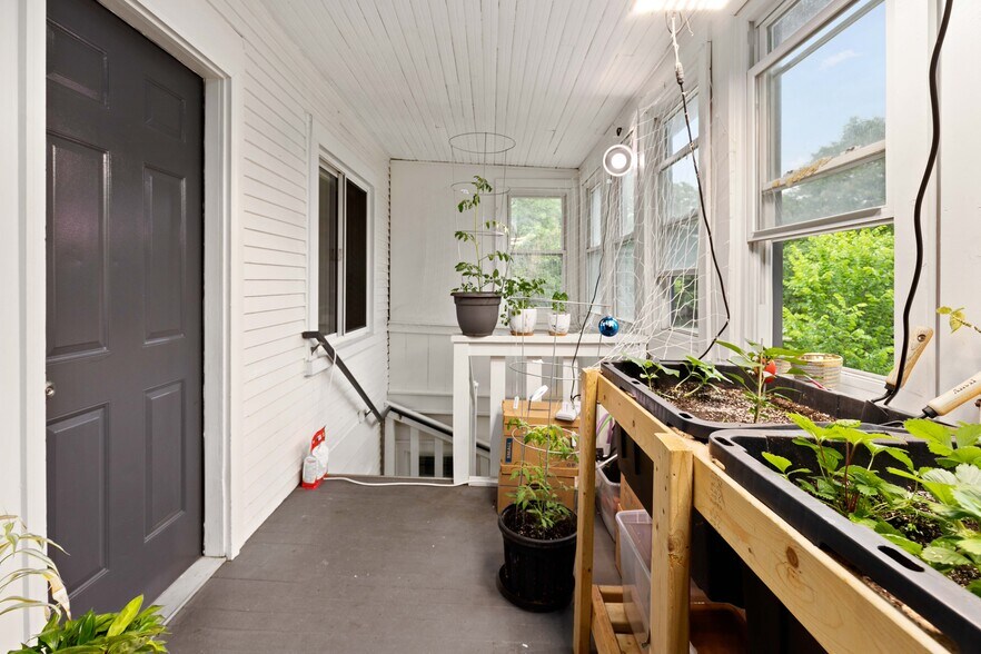 More Photos Of 1785 Channing St, Ferndale Apartments For Sale