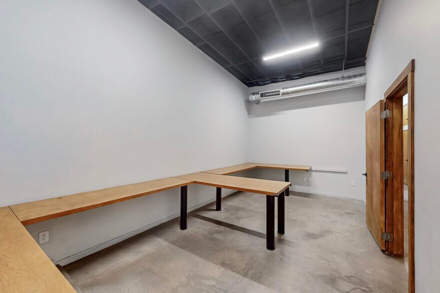 More Photos Of 314 El Pueblo Rd NW, Albuquerque Warehouse For Lease