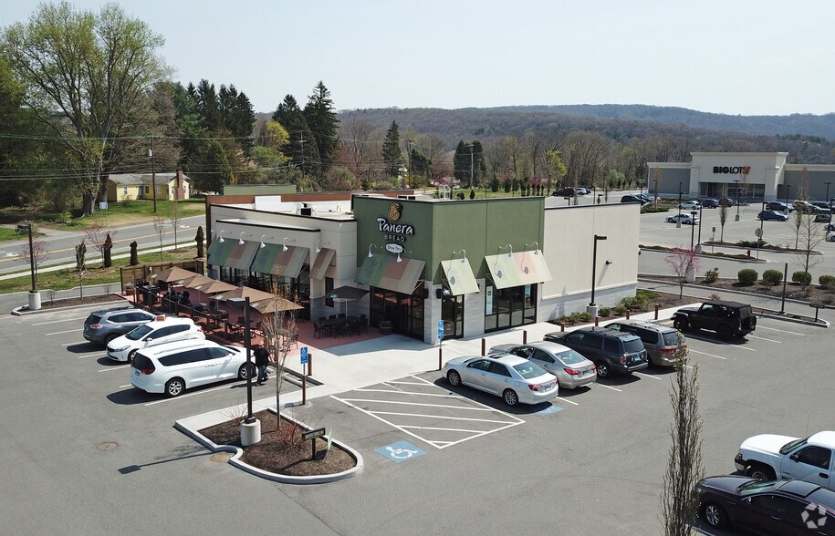 More Photos Of 169 Danbury Rd, New Milford Unknown For Lease