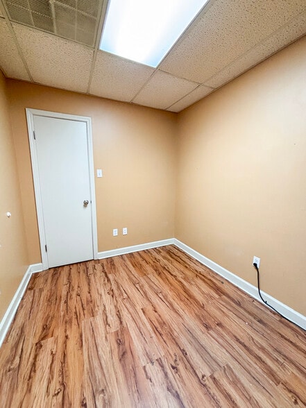 More Photos Of 115 S Munford St, Covington Medical For Sale