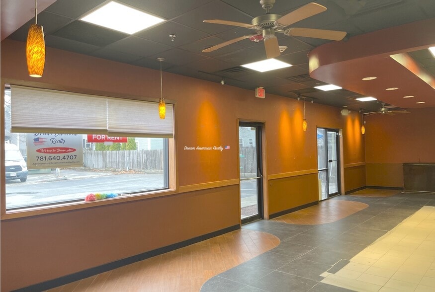 More Photos Of 112-114 Main St, Pepperell Storefront For Lease