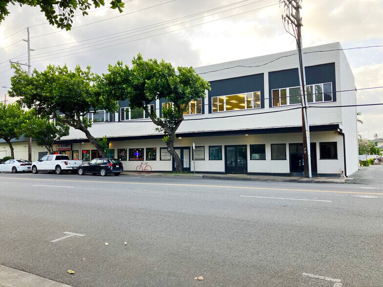 More Photos Of 270-274 Kuulei Rd, Kailua Freestanding For Lease