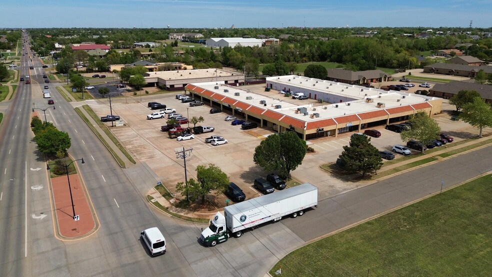 More Photos Of 1700-1738 S Kelly Ave, Edmond General Retail For Lease