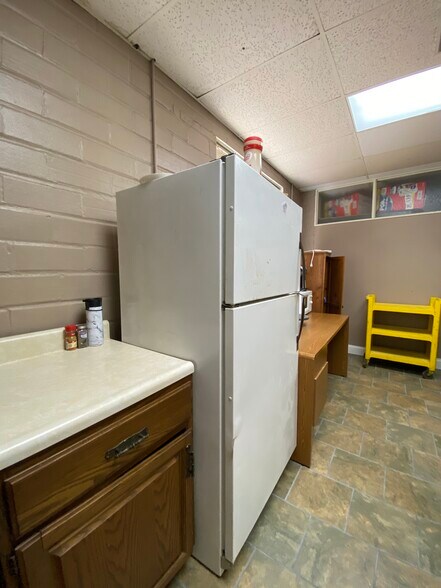 More Photos Of 943 N Boonville Ave, Springfield Office For Sale