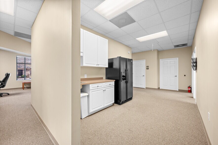 More Photos Of 1234 Mann Dr, Matthews Office For Lease