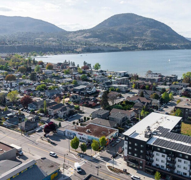 More Photos Of 351 Westminster Av W, Penticton General Retail For Sale