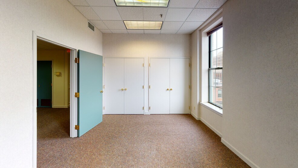 More Photos Of 10 Free St, Portland Office For Lease