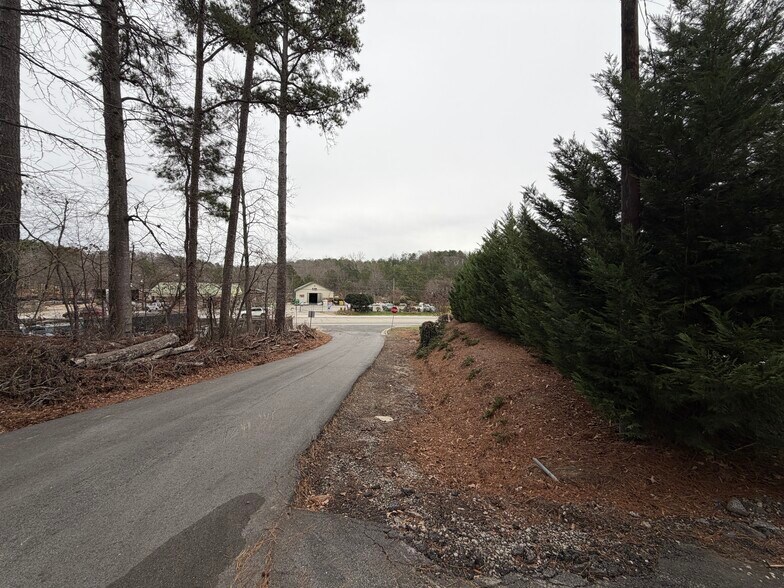 More Photos Of 113 Foster Lake Rd, Dallas General Retail For Lease