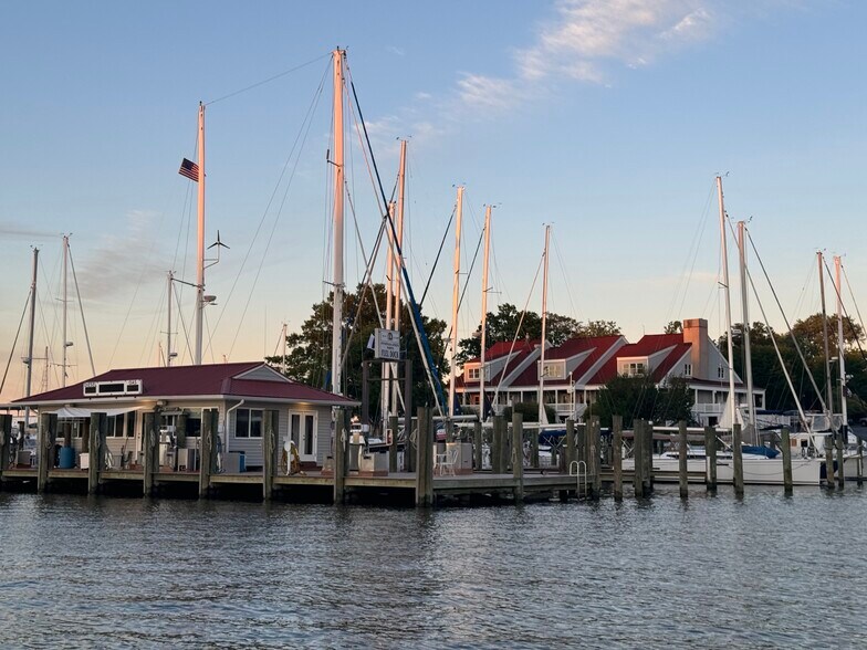 Primary Photo Of 980 Awald Rd, Annapolis Marina For Lease