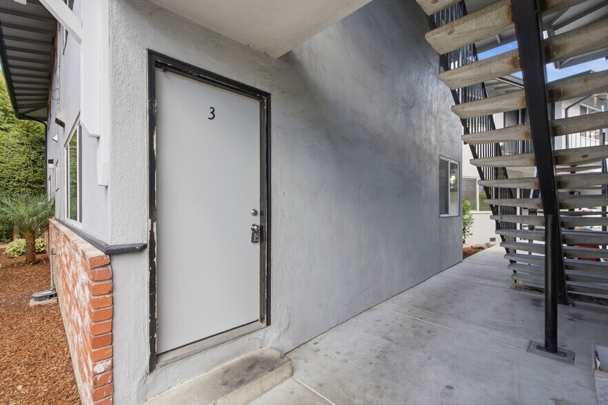 More Photos Of 1255 Woodside Rd, Redwood City Apartments For Sale