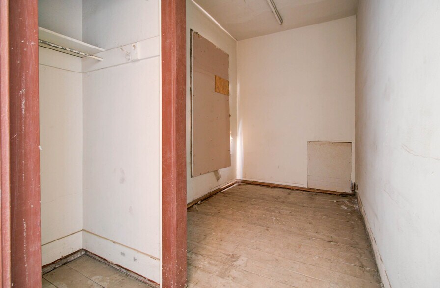 More Photos Of 155 S Miami Ave, Miami Storefront Retail Residential For Sale