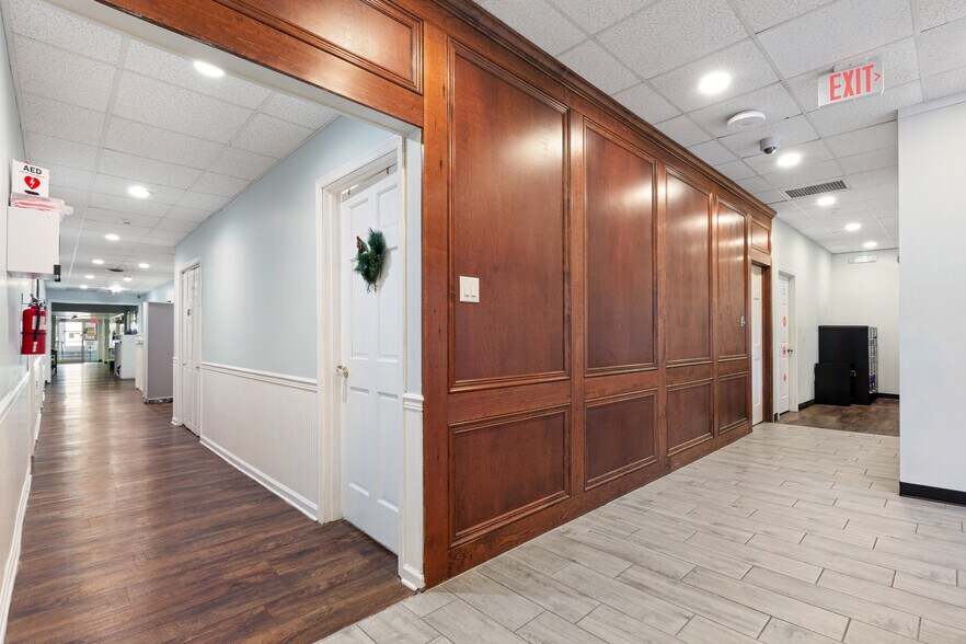 More Photos Of 1003 Wyoming Ave, Forty Fort Medical For Sale