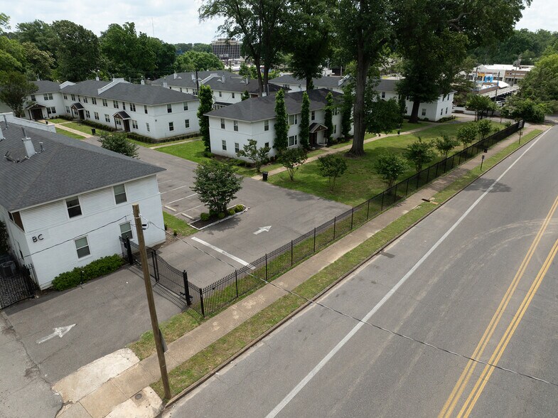 More Photos Of 170 N Hollywood St, Memphis Apartments For Sale