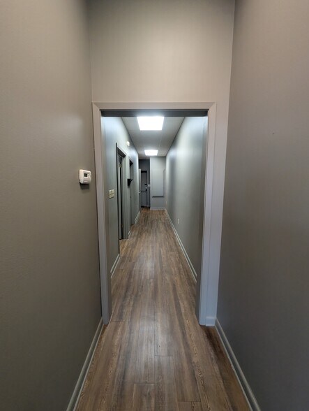 More Photos Of 2033 E Race Ave, Searcy General Retail For Lease