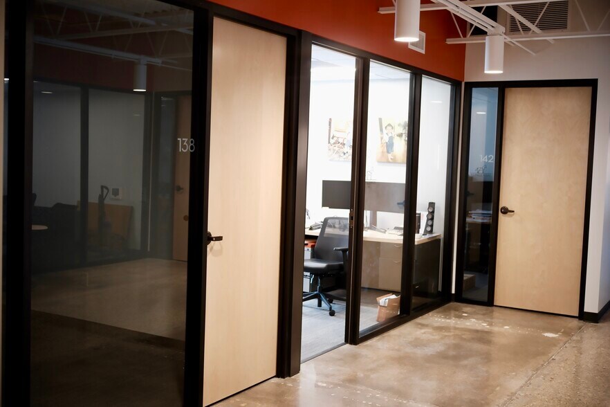More Photos Of 6539 E 31st St, Tulsa Coworking Space
