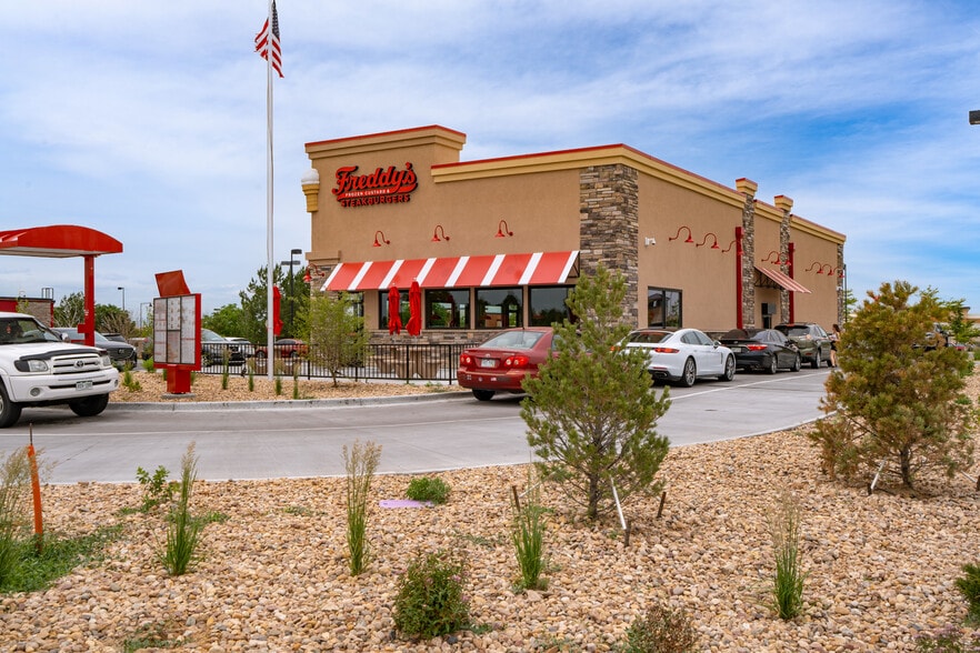 More Photos Of 2203 Prairie Center Pky, Brighton Fast Food For Sale