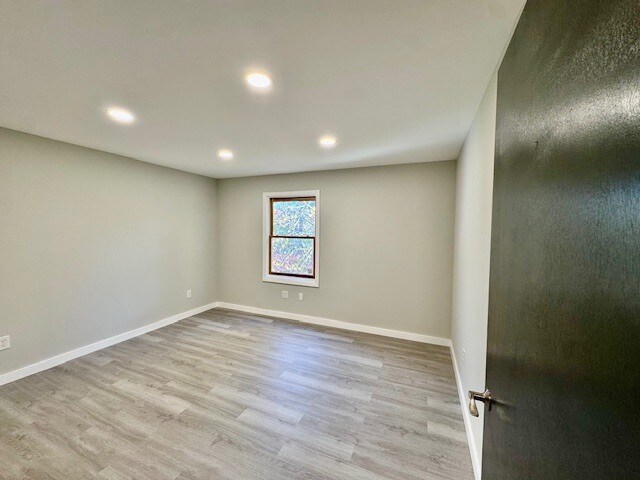 More Photos Of 26 Jinny Hill Rd, Cheshire Service For Sale