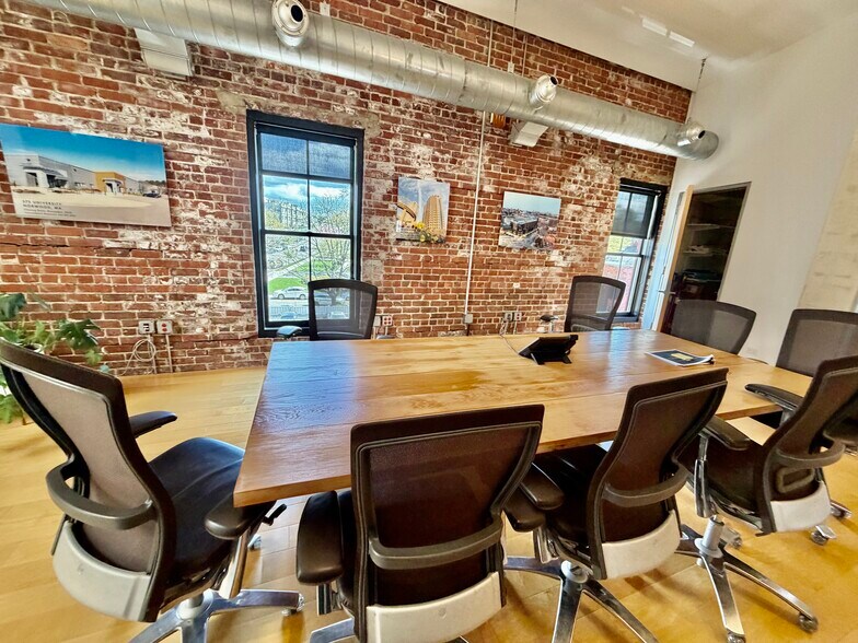 More Photos Of 12 Havemeyer Pl, Greenwich Office For Lease