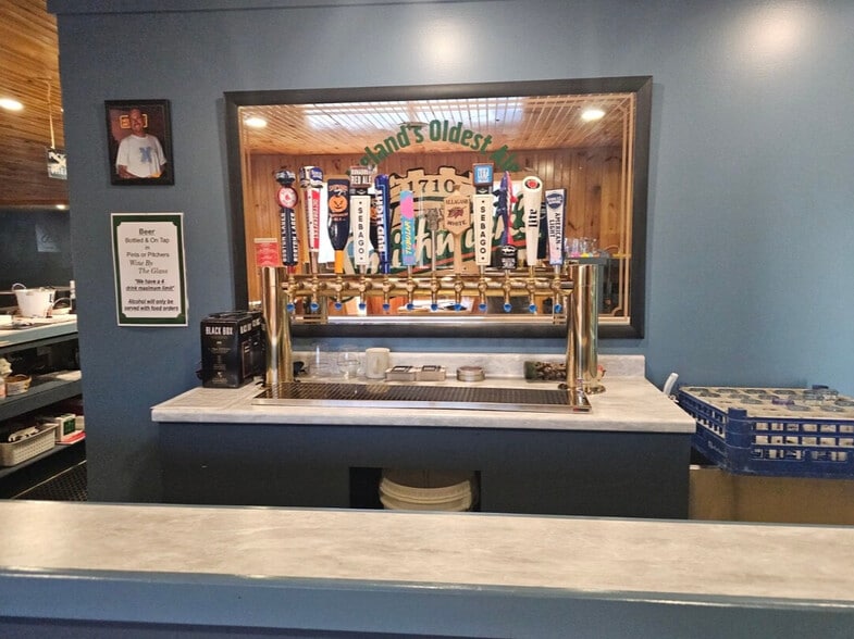 More Photos Of 181 Waterville Rd, Belfast Restaurant For Lease
