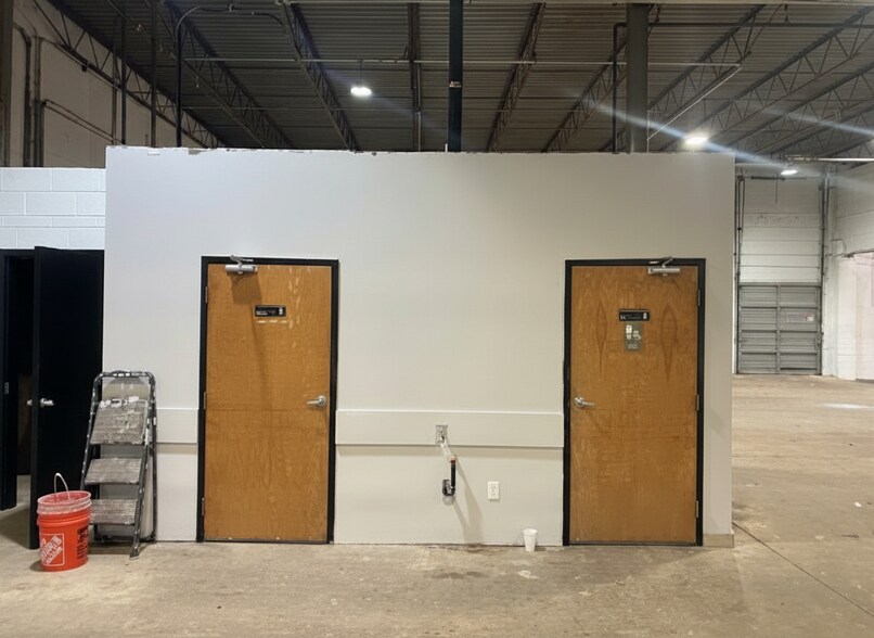 More Photos Of 4351-63 Elizabeth St, Philadelphia Service For Lease