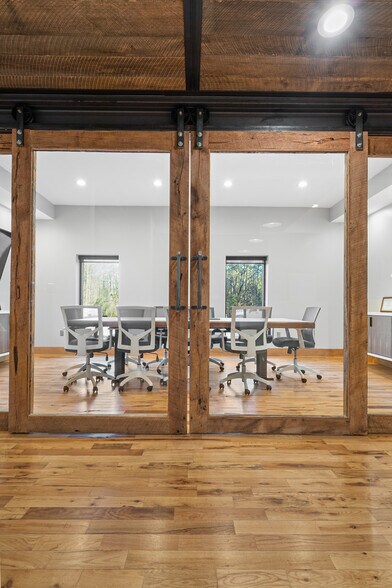 More Photos Of 91 W Hightower Dr, Dawsonville Warehouse For Sale