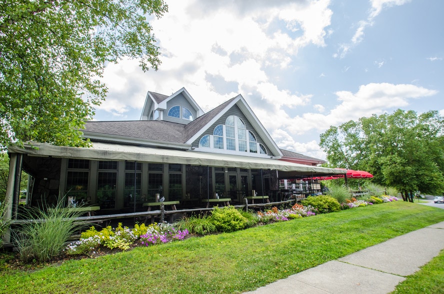 More Photos Of 3 Main St, New Paltz Restaurant For Sale