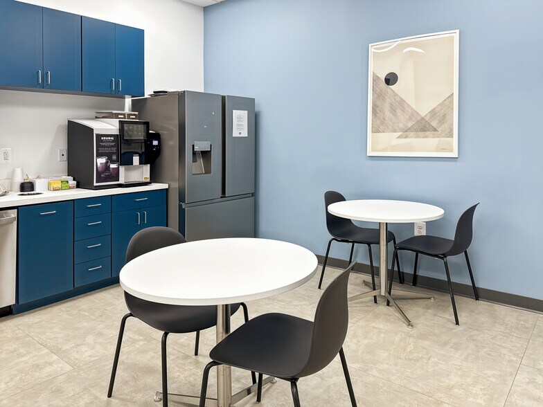 More Photos Of 6865 Deerpath Rd, Elkridge Coworking Space