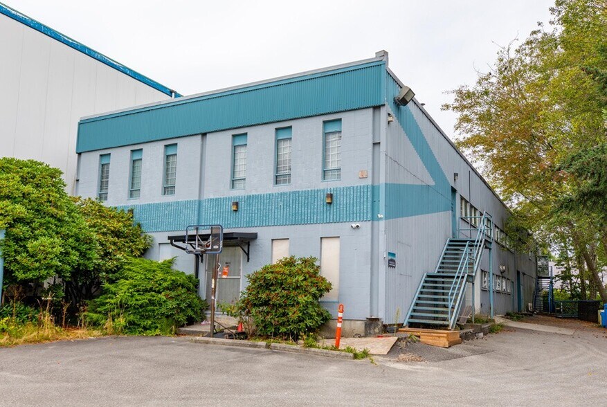 Primary Photo Of 5595 Roy St, Burnaby Manufacturing For Lease