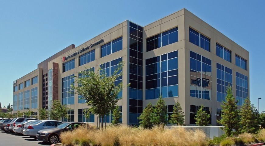More Photos Of 2850 Gateway Oaks Dr, Sacramento Office For Lease