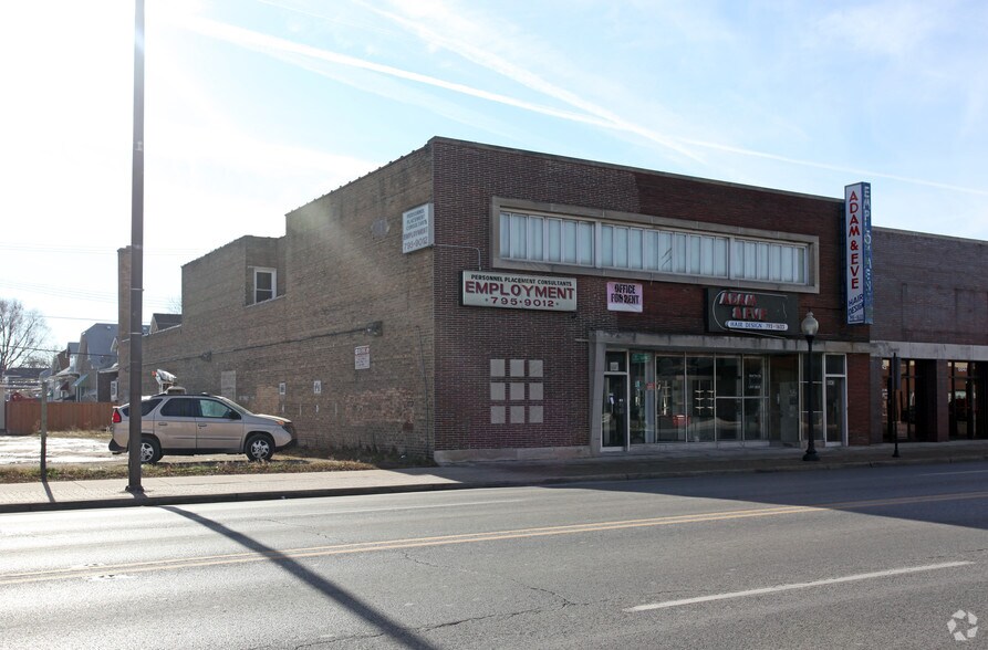 More Photos Of 6837-6843 Cermak Rd, Berwyn Coworking Space