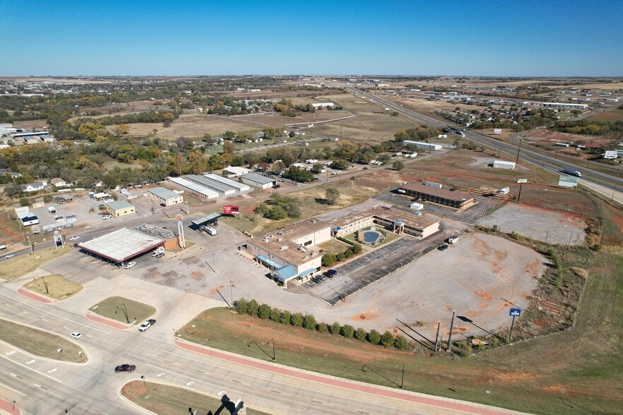 More Photos Of 2500 S Main St, Elk City Hotel For Sale