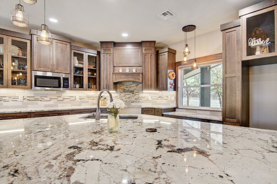 More Photos Of 4748 N 4318, Pryor Flex For Sale