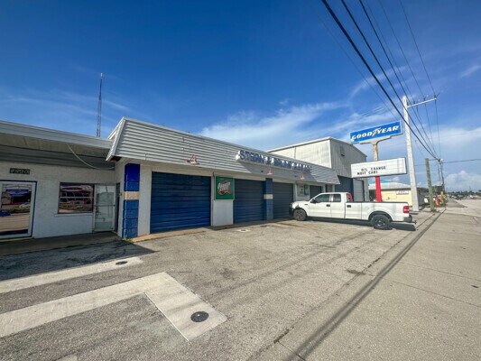 More Photos Of 1590 S McCall Rd, Englewood Auto Repair For Sale