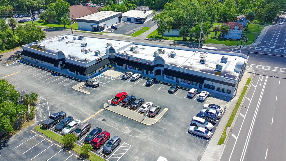 More Photos Of 6011-6025 103rd St, Jacksonville Unknown For Lease