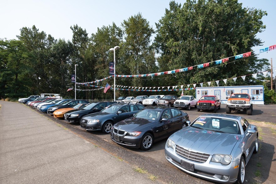 More Photos Of 20155 McLoughlin Blvd, Gladstone Land For Lease