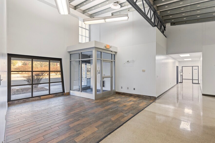 More Photos Of 200 Riverview Dr, Monessen Manufacturing For Lease