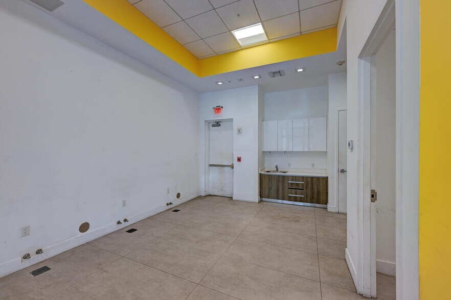 More Photos Of 301 Altara Ave, Coral Gables Apartments For Lease