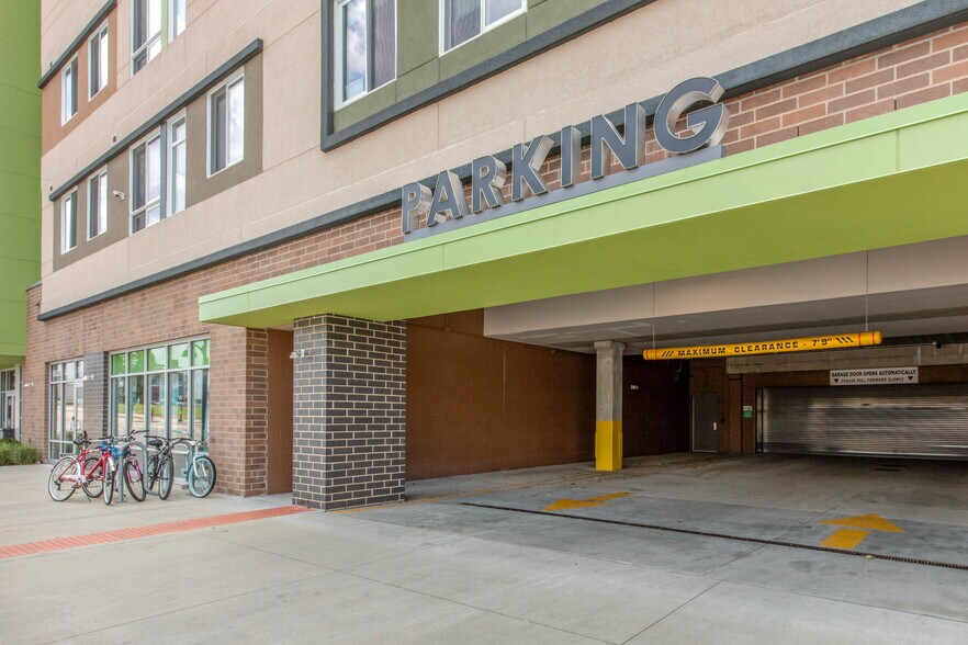 More Photos Of 710 S Illinois Ave, Carbondale Apartments For Lease