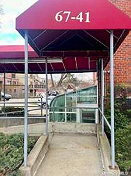 More Photos Of 8501 67th Ave, Rego Park Office Residential For Sale