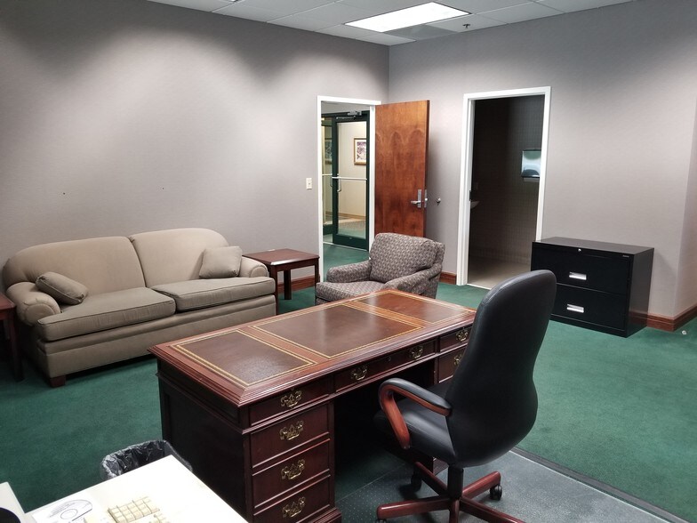 More Photos Of 6801 Augusta Rd, Greenville Warehouse For Sale