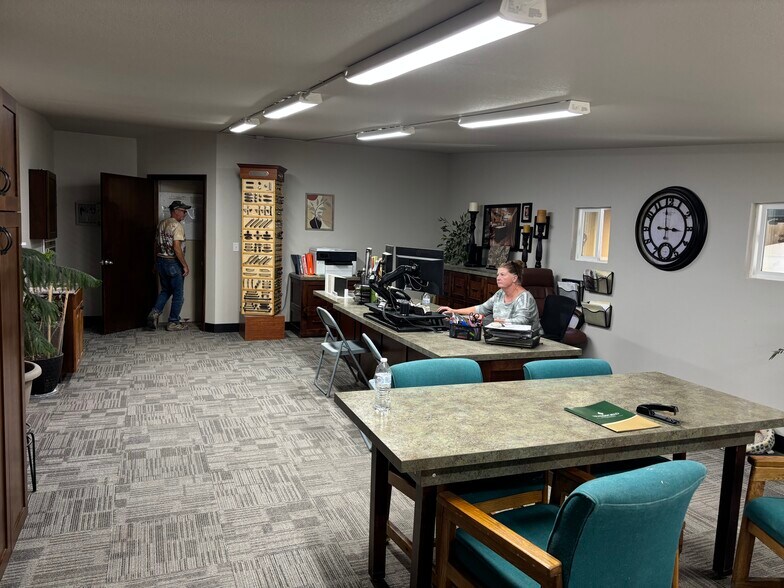 More Photos Of 3409 1st St S, Lamar Industrial For Sale