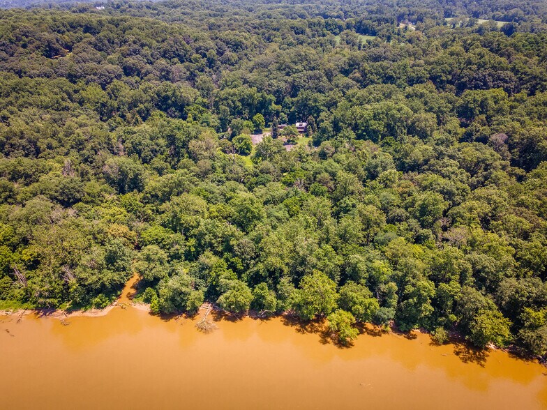 More Photos Of 1332 Susquehanna River Rd, Port Deposit Bar For Sale