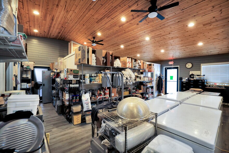 More Photos Of 802 S Shore Diamond Lake Rd, Newport Restaurant For Sale